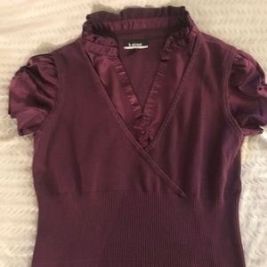 Plum-colored short-sleeve sweater (L)